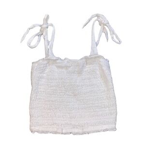 ABERCROMBIE & FITCH WHITE SMOCKED CROP TANK TOP // SIZE XS🤍